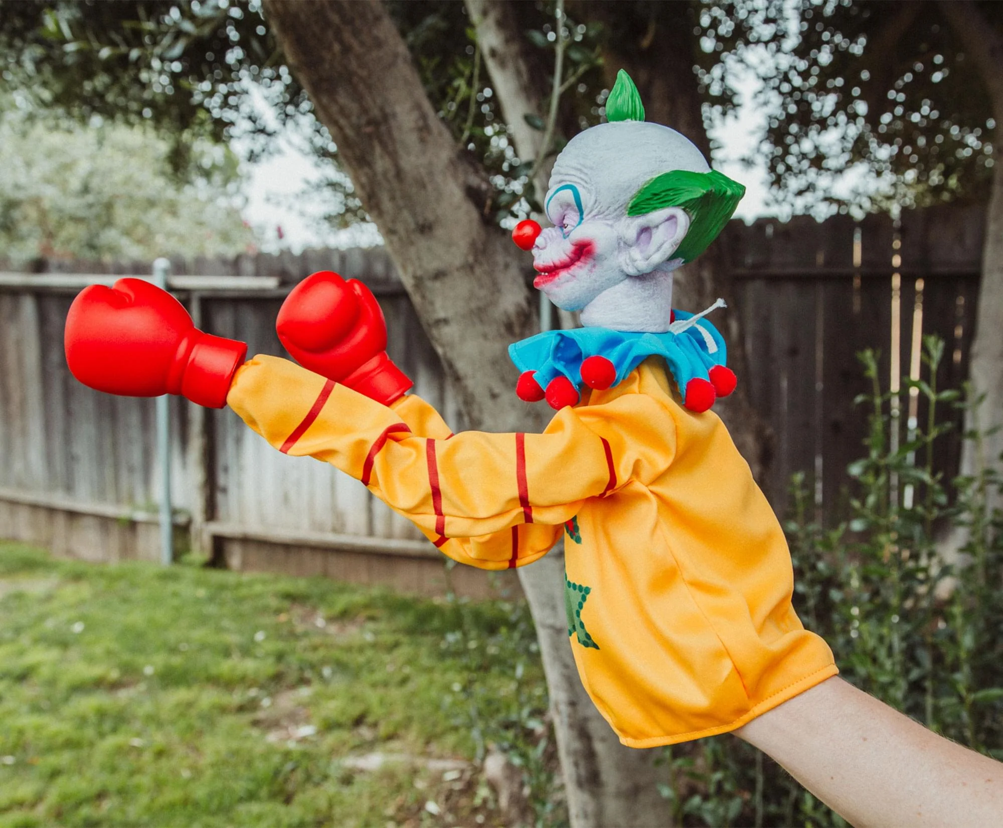 Horror Reachers Killer Klowns Shorty 13-Inch Boxing Puppet | Toynk Exclusive - Image 5